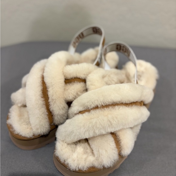 UGG Women's Disco Cross Slide clogs size 10 - Picture 8 of 9